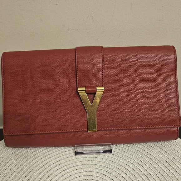 Saint Laurent Y Clutch in Red Pebbled Calfskin Leather with Gold Hardware - Picture 1 of 9